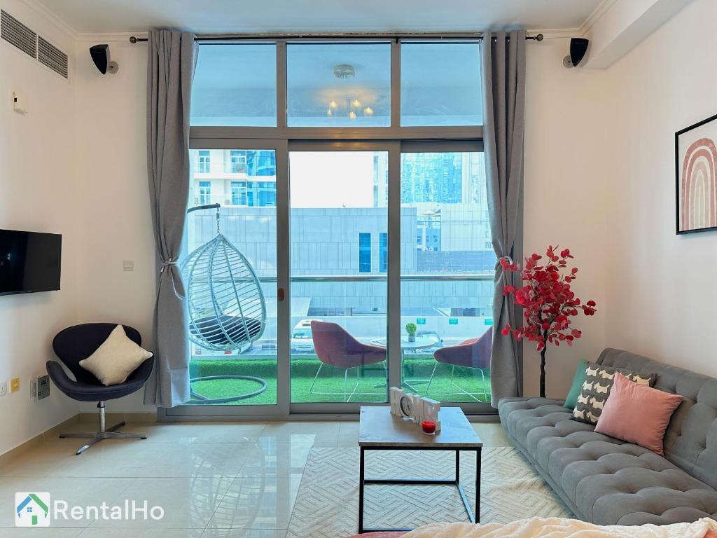 هتل بیگ استودیو و بالکنی اند ایزی اکسس تو د بیچ - Big Studio w/ Balcony and easy access to the Beach