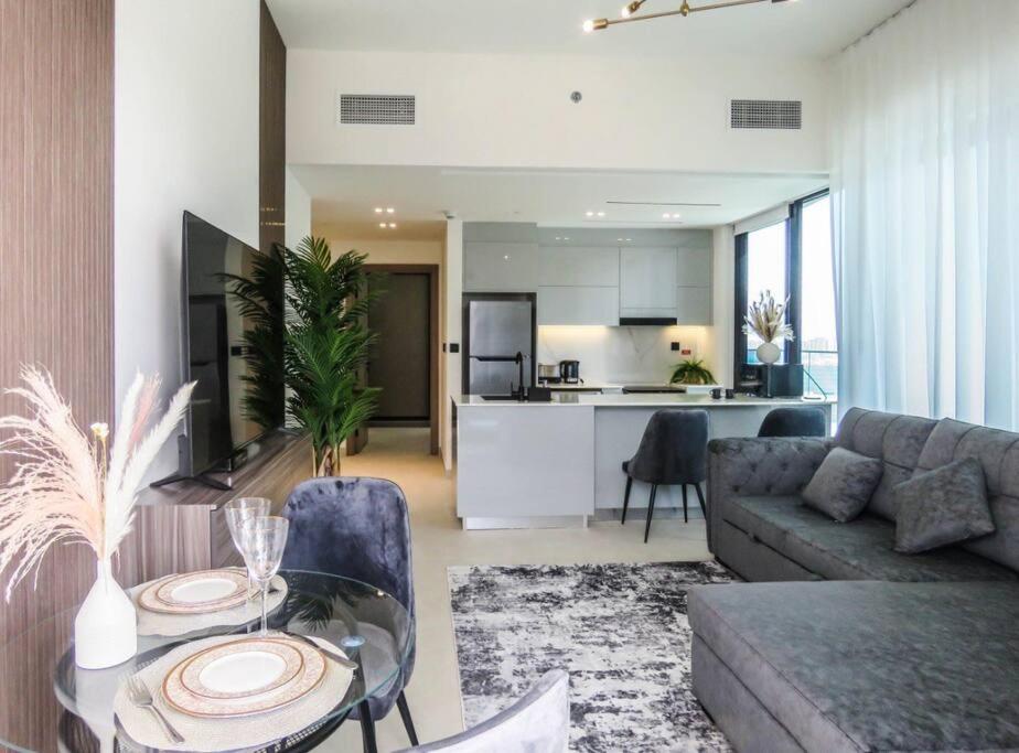 هتل استایلیش 2 بد روم این بینگاتی، بیزنس بی - Stylish 2 bedroom in Binghatti, Business Bay