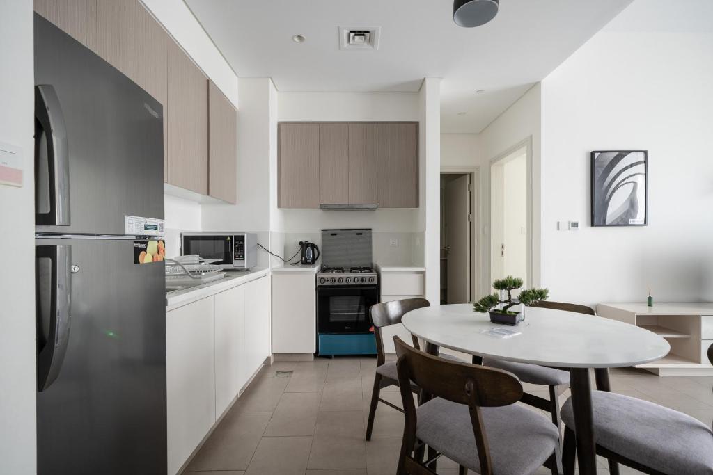 هتل آل اچ ویکِی - اسپیشِس وان بَدروم این پارک هایتز - ALH Vacay - Spacious 1 Bedroom in Park Heights