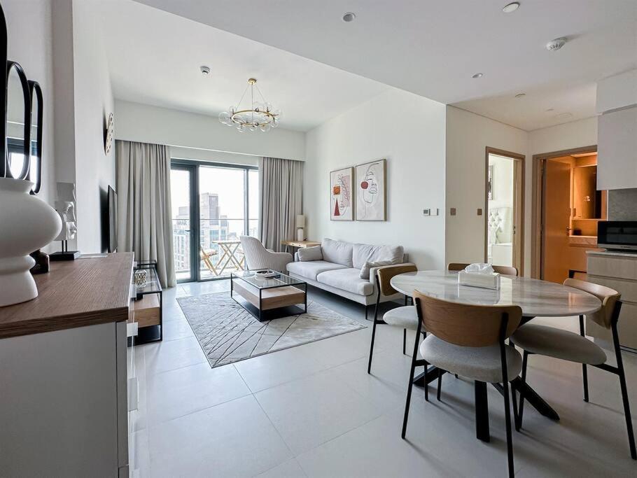 هتل تروفی - داون تاون اسکای ویو رزدنس این 35ث فلور - Trophy - Downtown Skyview Residence in 35th floor