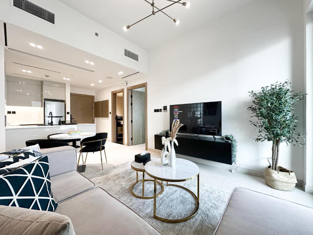 هتل تروفی سانی هانی سوئیت کانال ویو اند اینفینیتی پول - Trophy Sunny Honey Suite Canal View & Infinty Pool