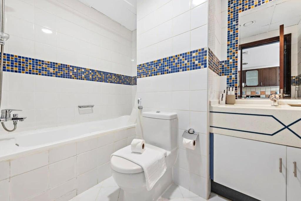 هتل سیلکهاوس اسپیشس استودیو این جی ال تی جیم پول - Silkhaus Spacious Studio in JLT Gym Pool