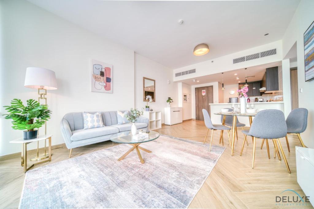 هتل سانلیت 1BR در الکیفاف 1 رزیدنز وِست بَر دبی بای دِلَکس هالیدی هومز - Sunlit 1BR at Al Kifaf 1 Residences West Bur Dubai by Deluxe Holiday Homes