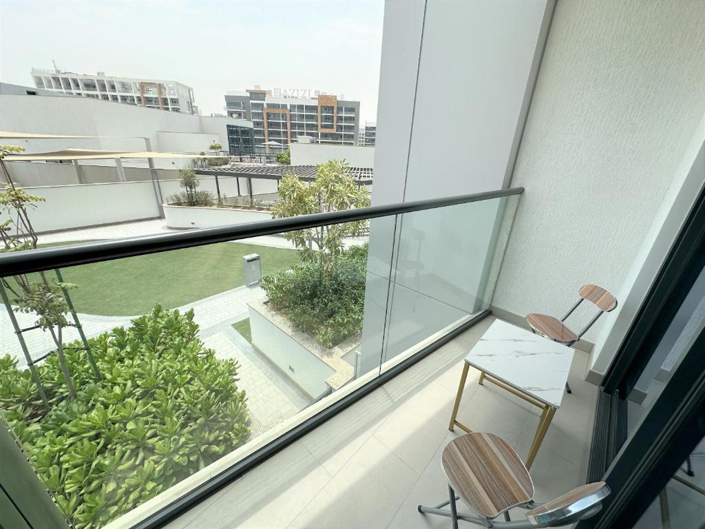 هتل ایزی گو - صبا ویوز 1 بدروم و استادی مدرن - EasyGo - Sobha Waves 1 Bedroom & Study Modern