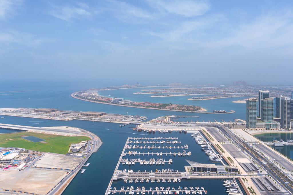 هتل فندی دیزاین یونیت فول سی ویو آن های فلوor - FENDI Designed Unit Full Sea-View on High Floor