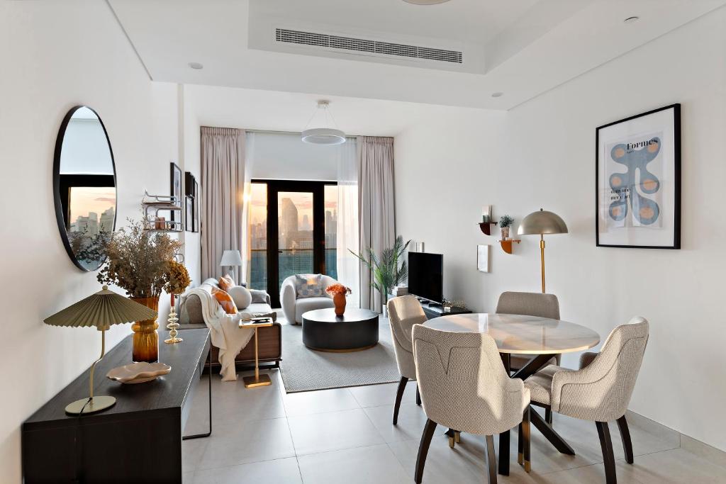 هتل مدرن 2بی آر آپت د می بی دبی - Modern 2BR APT The Bay Dubai