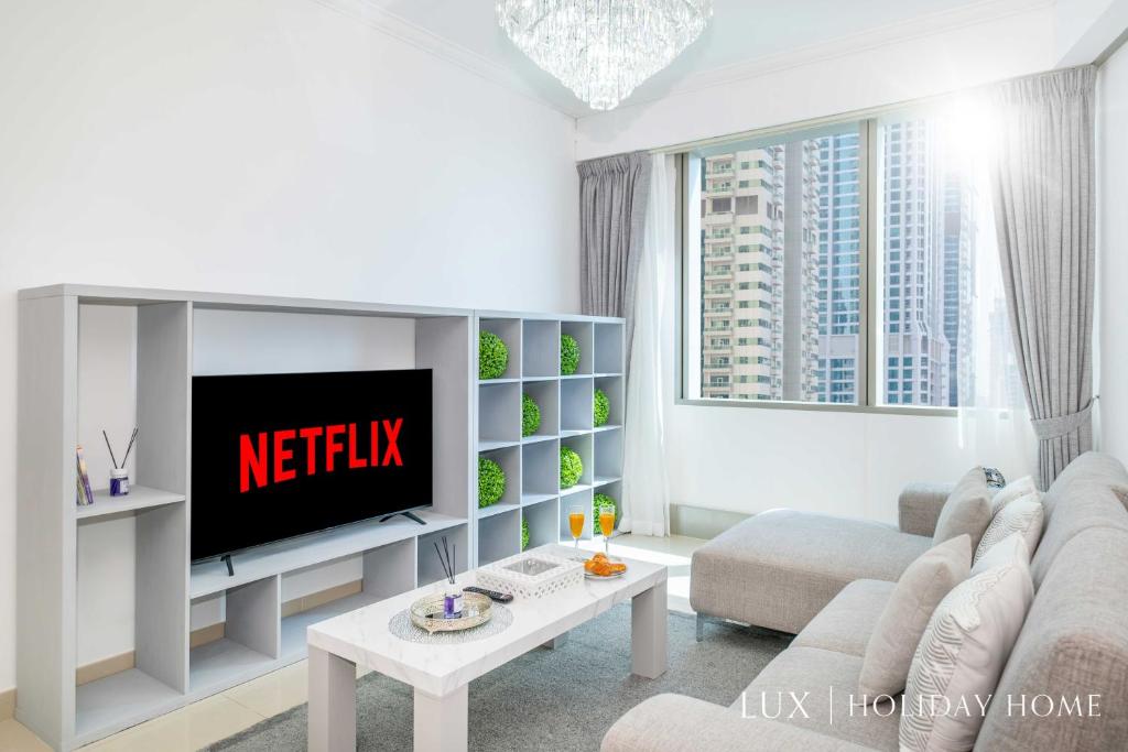 هتل لاکس د مارینا اوشن ویو سوئیت 4 - LUX The Marina Ocean View Suite 4
