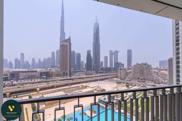 هتل وگ داونتاون ویوز ال ال - برج خلیفه ویو نییر دبی مال - Vogue Downtown Views ll - Burj Khalifa View near Dubai Mall