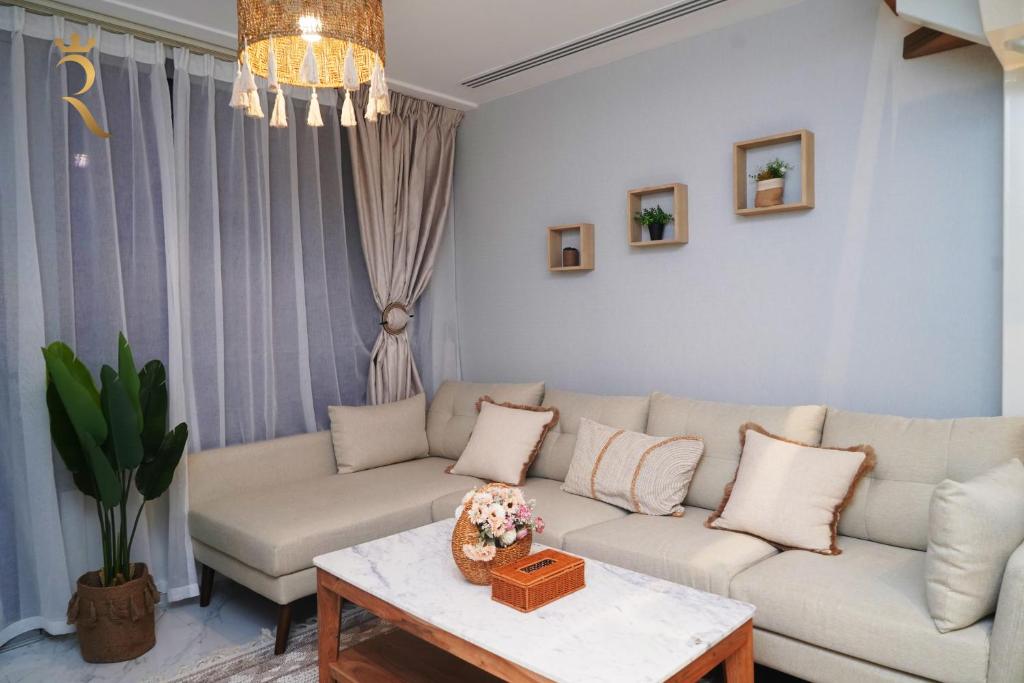 هتل دوبلر اسکای هوم ات جد مدار اوسیس 2BR SkyHome at Jade Masdar Oasis