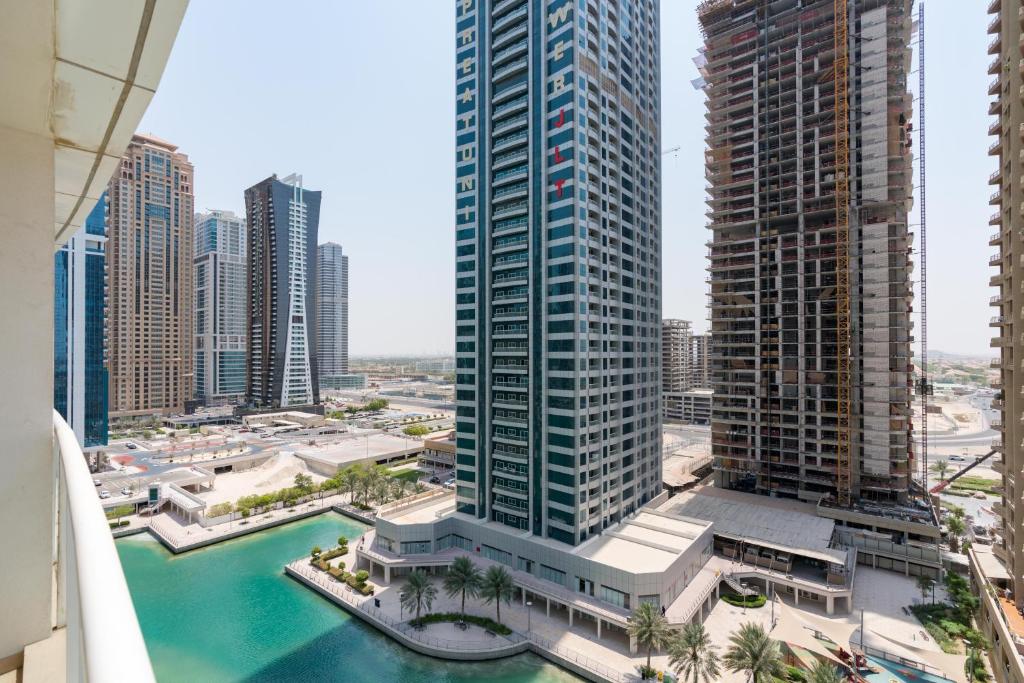 Modern Spacious Studio with Sea View - JLT