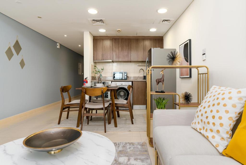 Modern Spacious Studio with Sea View - JLT