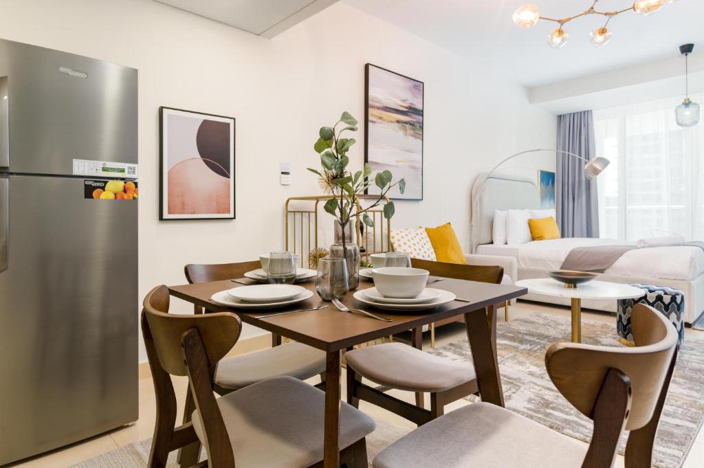 Modern Spacious Studio with Sea View - JLT
