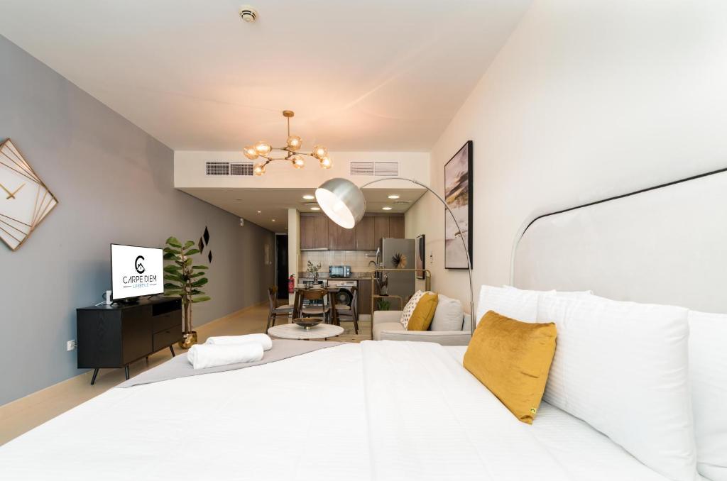Modern Spacious Studio with Sea View - JLT