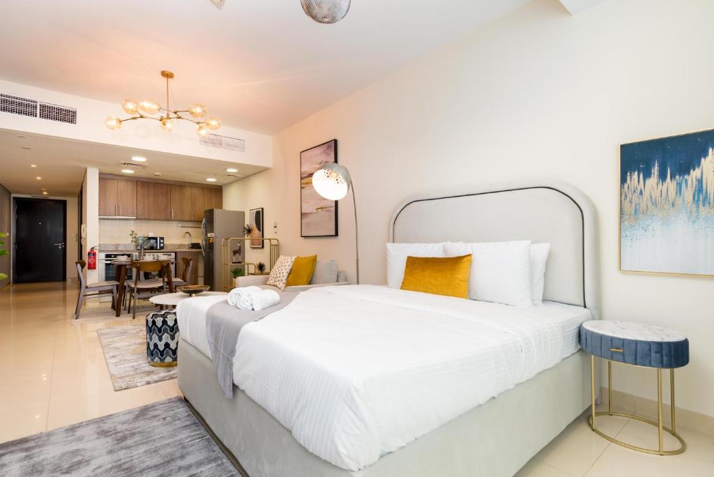 Modern Spacious Studio with Sea View - JLT