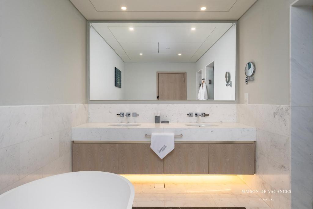 1 Bedroom in St Regis The Palm tower