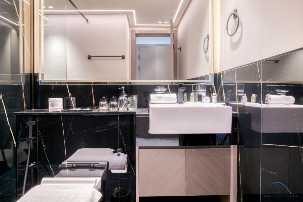 Pristine 1BR at Binghatti Creek Al Jadaf by Deluxe Holiday Homes