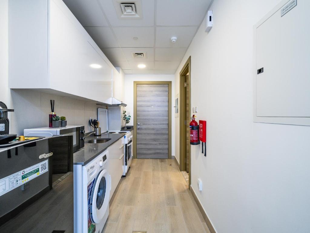 Incredible Studio in Bloom Heights - JVC