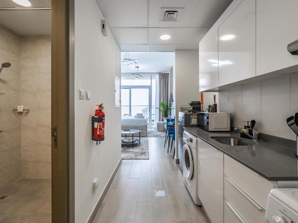 Incredible Studio in Bloom Heights - JVC