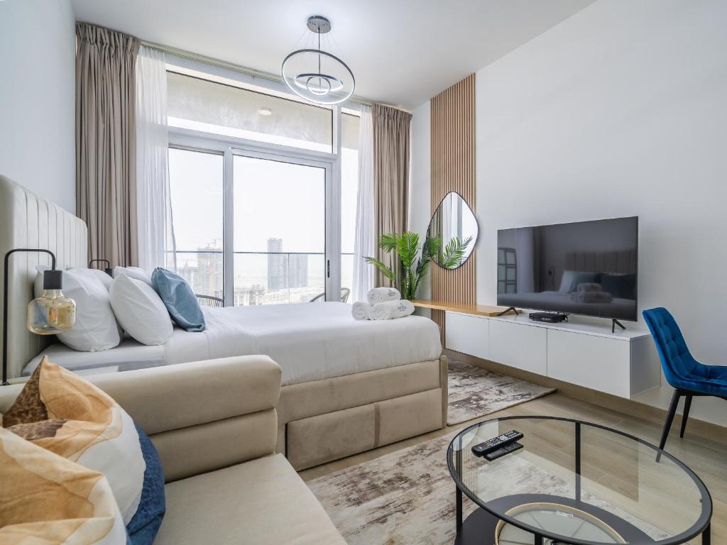 Incredible Studio in Bloom Heights - JVC
