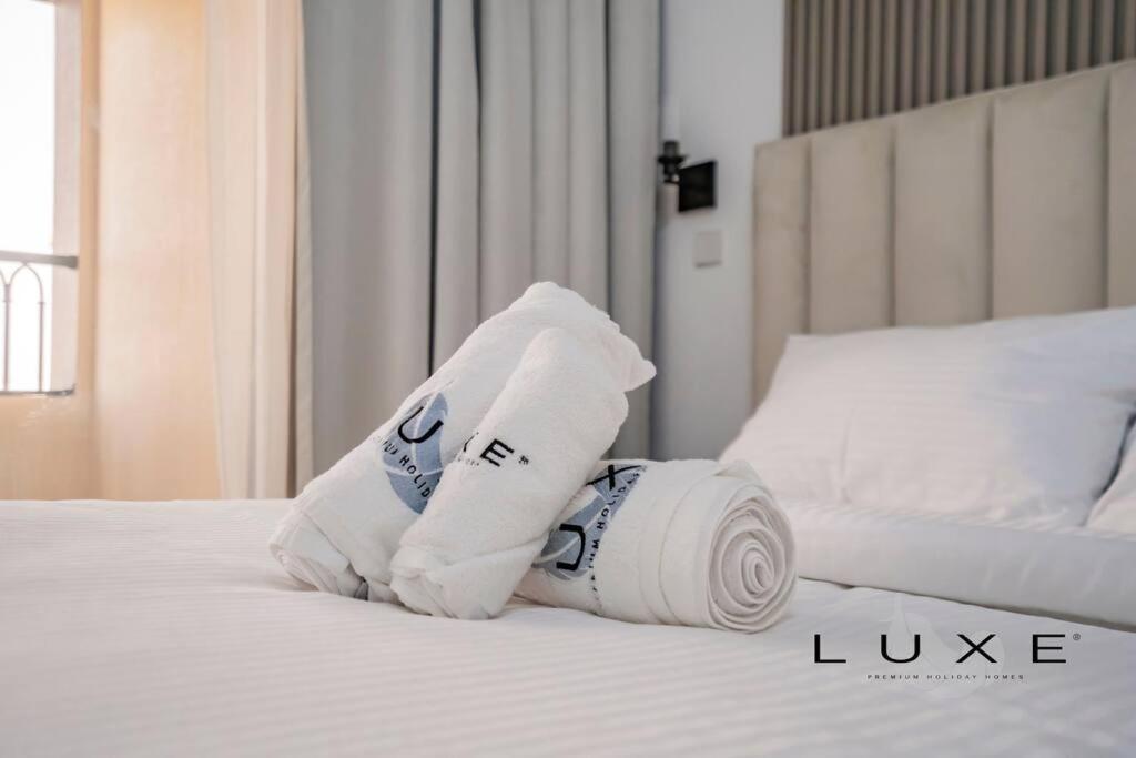 Luxe - Urban 1 Bed with Sofa Bed in Sports City