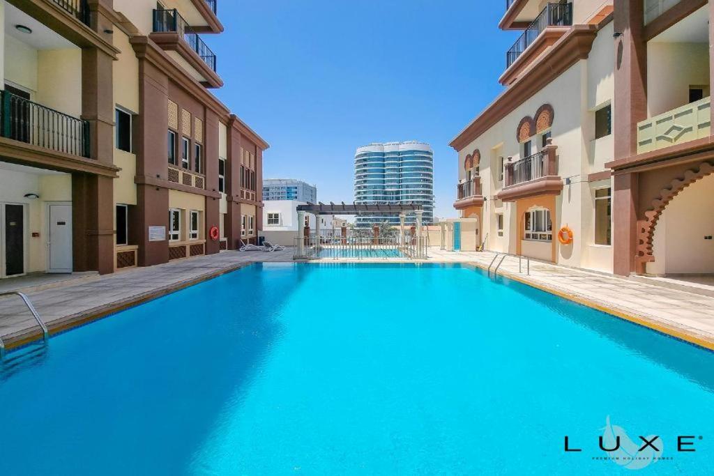 Luxe - Urban 1 Bed with Sofa Bed in Sports City