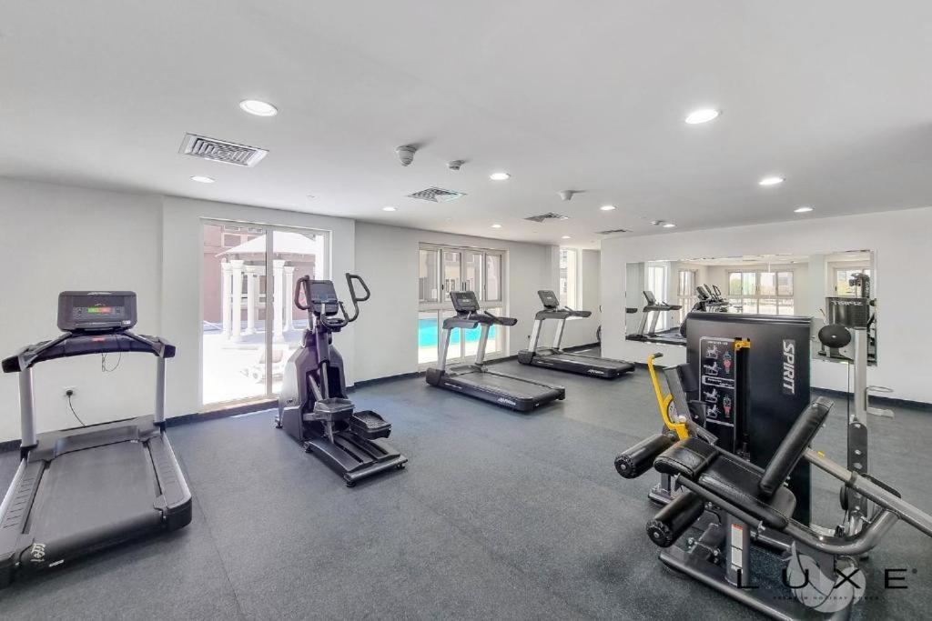 Luxe - Urban 1 Bed with Sofa Bed in Sports City
