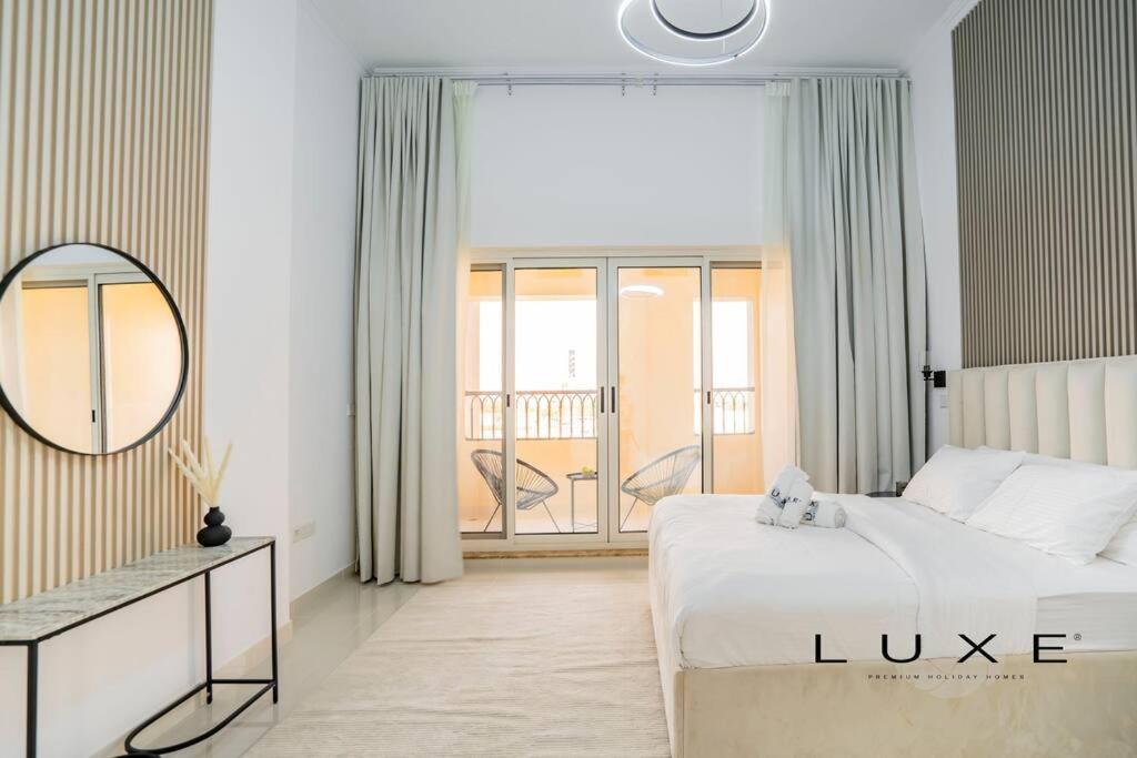 Luxe - Urban 1 Bed with Sofa Bed in Sports City