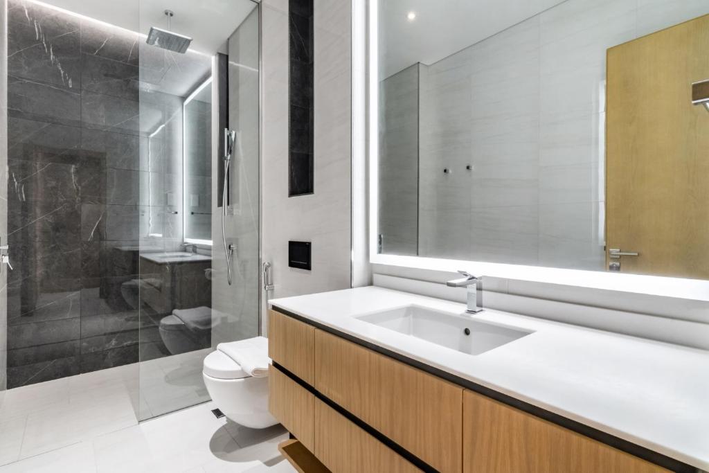Fully Furnished Luxury Short Stay Apartment in Dubai