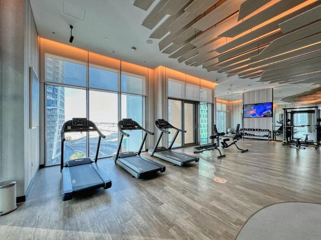 Fully Furnished Luxury Short Stay Apartment in Dubai