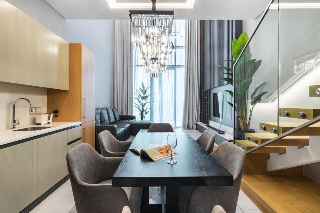 Fully Furnished Luxury Short Stay Apartment in Dubai