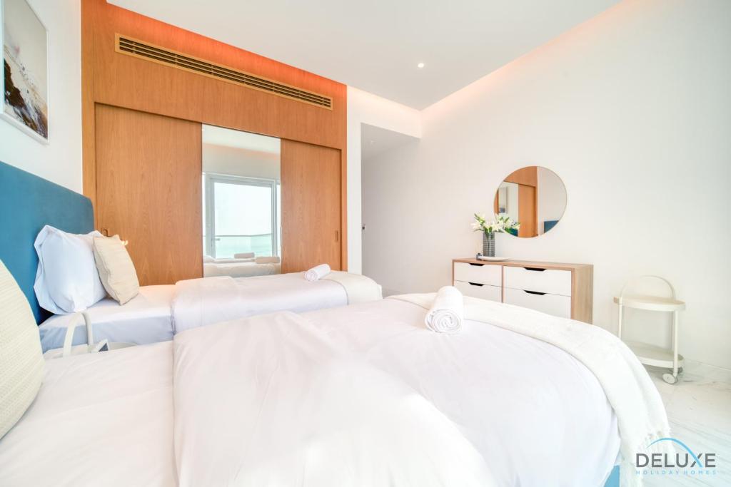Serene 2BR Sea View Apartment with Assistant Room in One JBR by Deluxe Holiday Homes