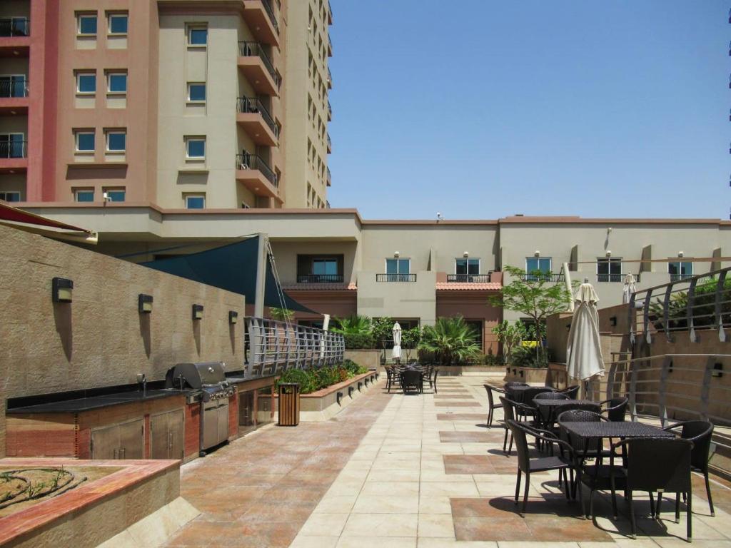 Frank Porter - Imperial Residence 2