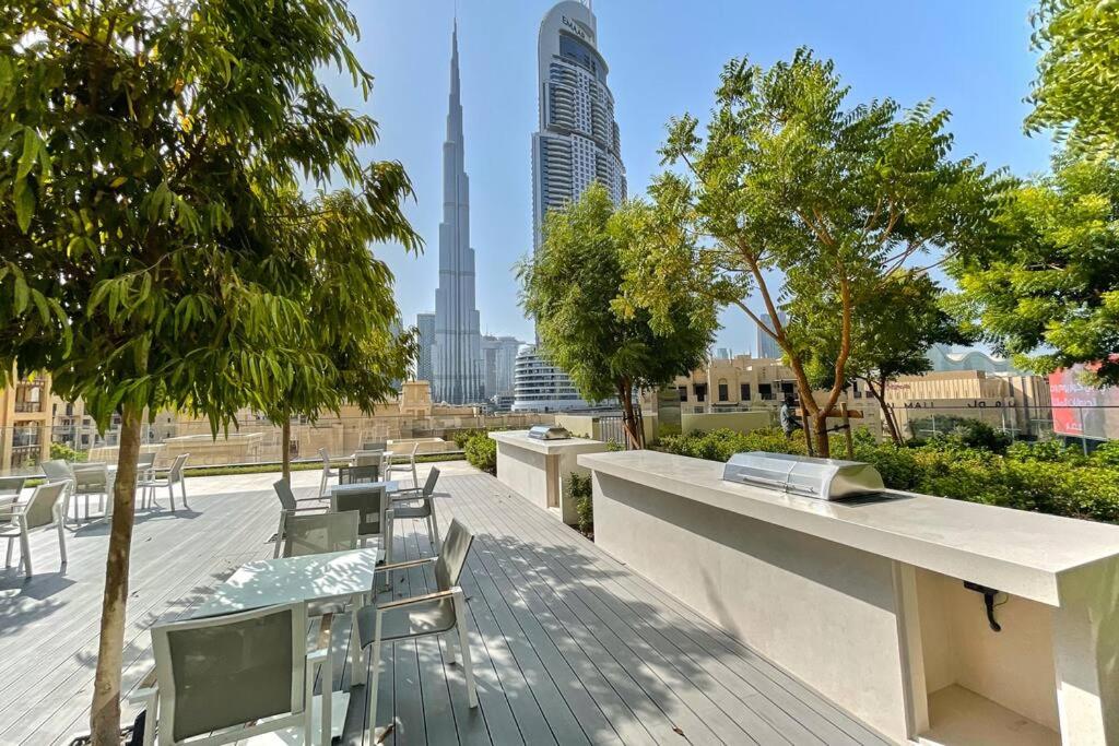 FIRST CLASS 2BD, Full Burj Khalifa view in the Heart of Downtown