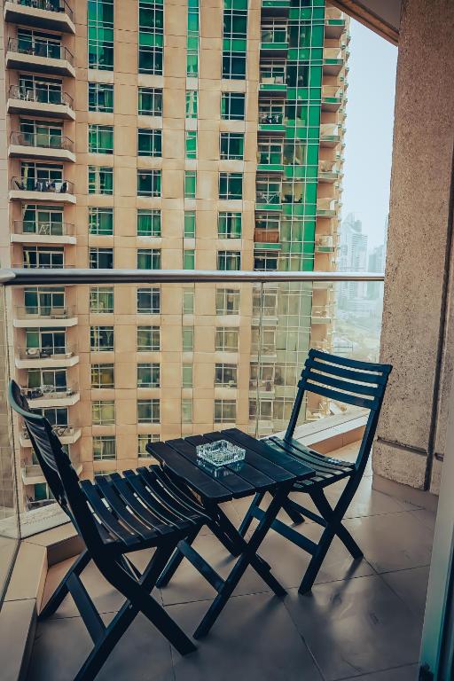 Shukran Homes Luxury 1BR with Canal & Old Town View
