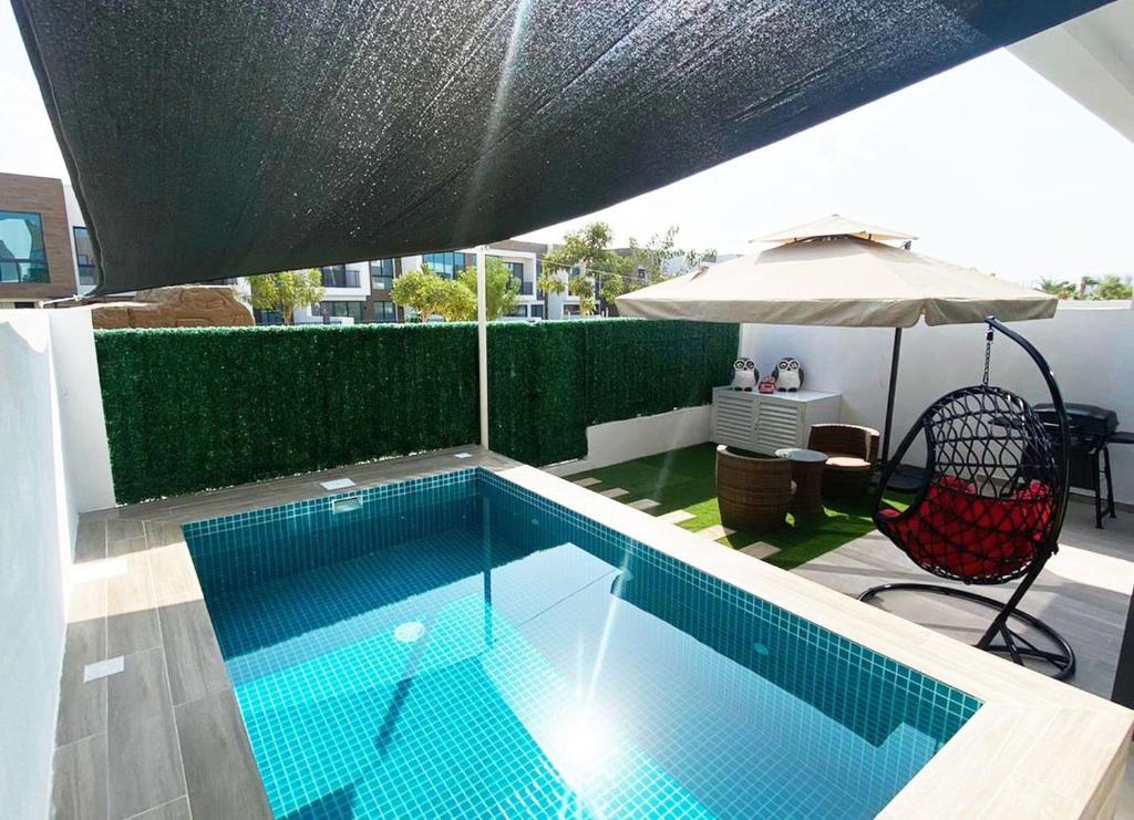 هتل نسما لاکچری استیز - ویکیشن ویلا ویت پرایوت پول استپس تو د سی Nasma Luxury Stays - Vacation Villa with Private Pool Steps To The Sea