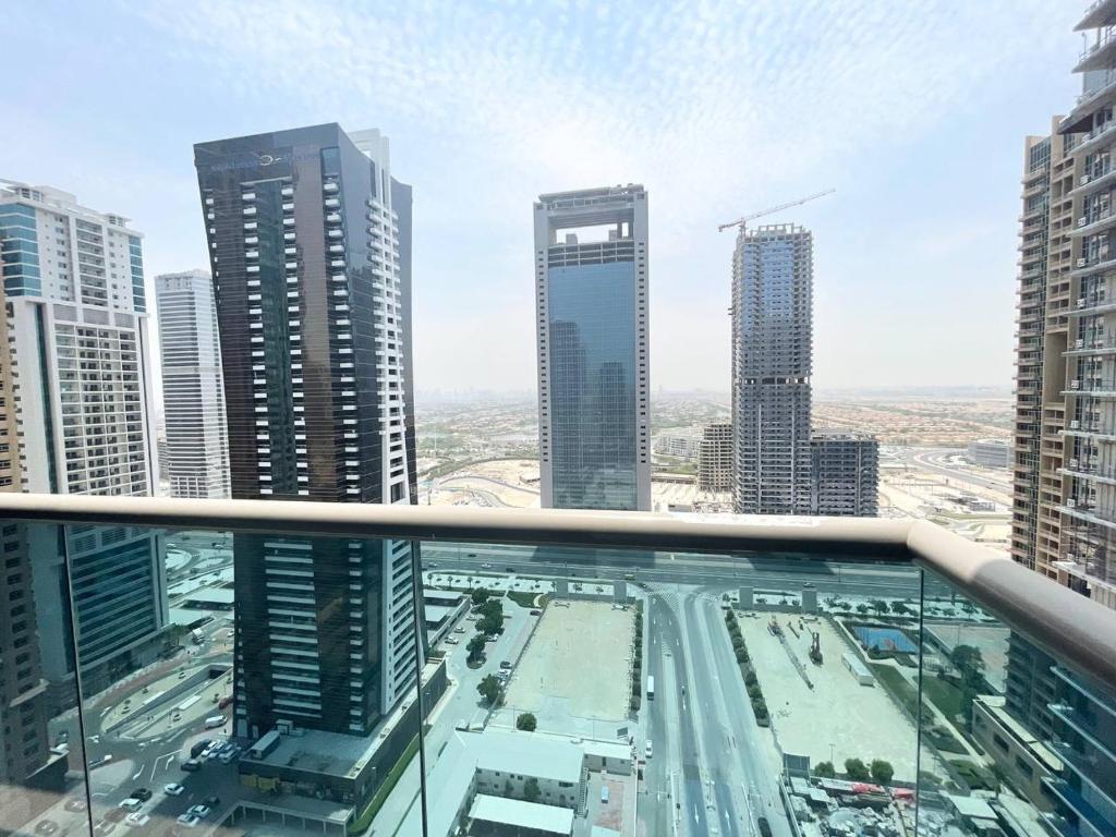 Brand New 1 Bedroom in Luxury MBL Residence in JLT