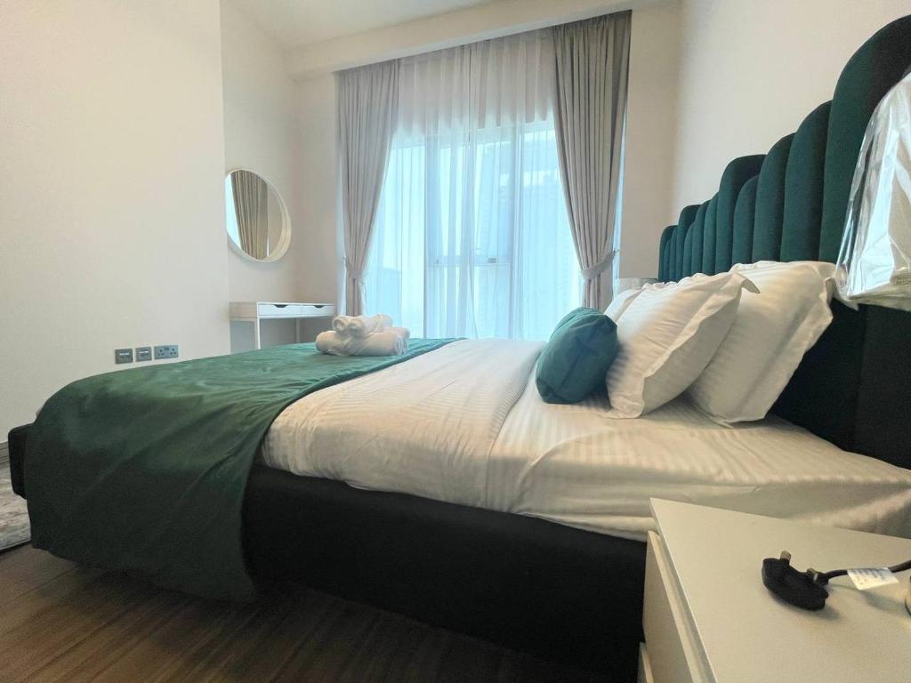 Brand New 1 Bedroom in Luxury MBL Residence in JLT