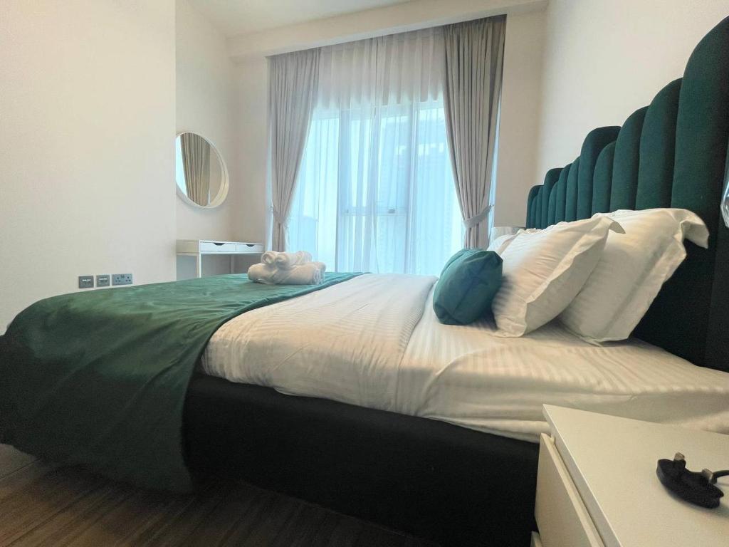 Brand New 1 Bedroom in Luxury MBL Residence in JLT