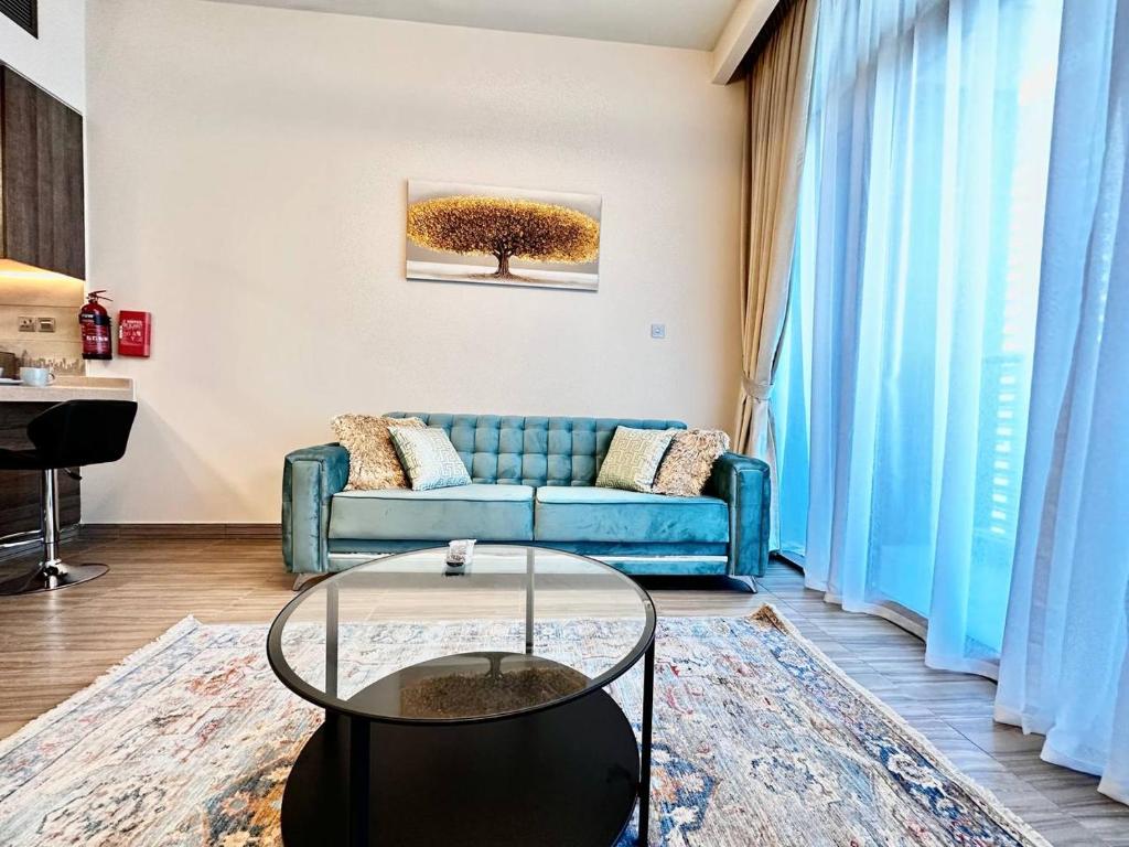 Brand New 1 Bedroom in Luxury MBL Residence in JLT