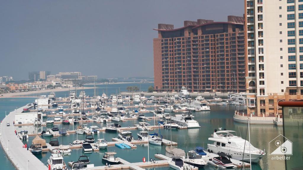 Stunning Palm Views Apt on the beach Dubai