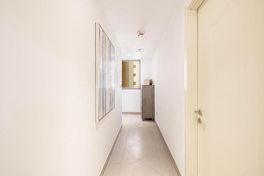 Daniels Sea View 2 BR in Murjan Dubai Marina