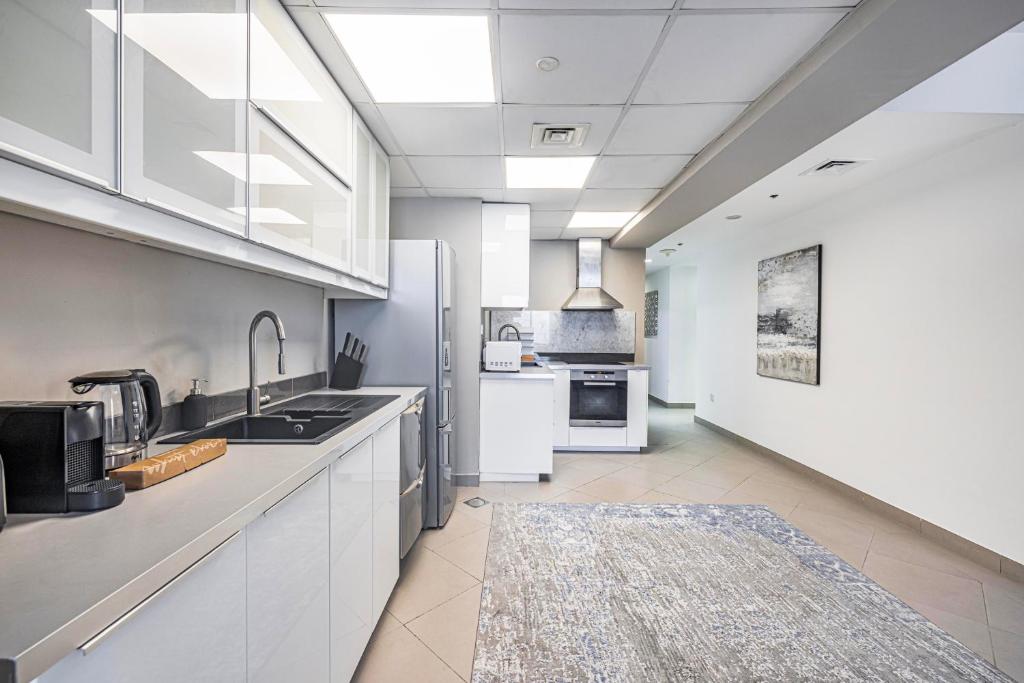 Daniels Sea View 2 BR in Murjan Dubai Marina