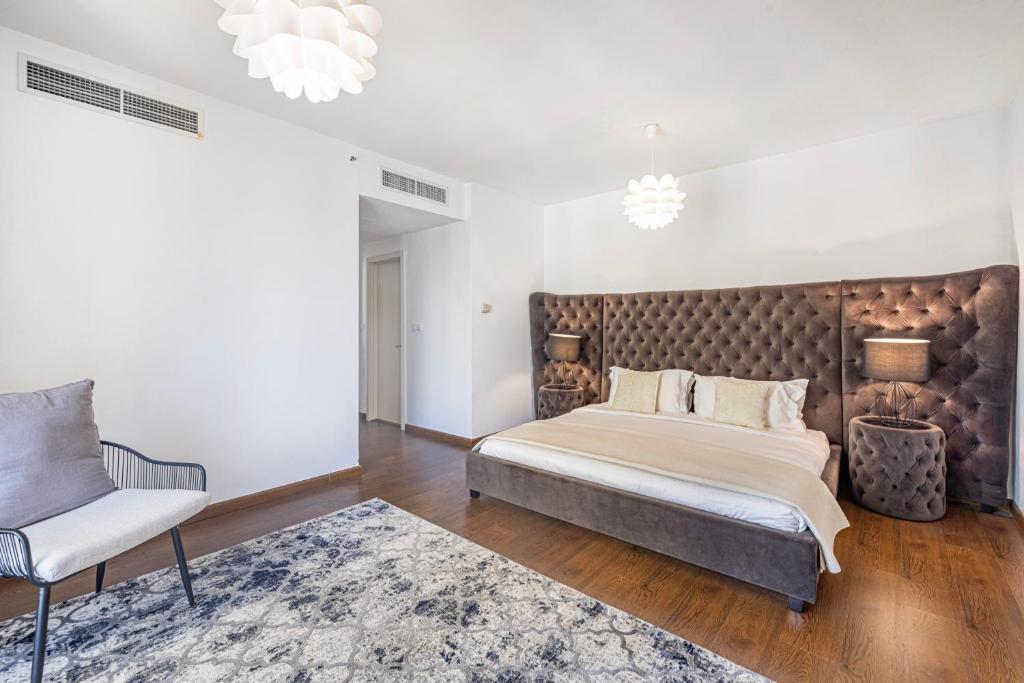 Daniels Sea View 2 BR in Murjan Dubai Marina