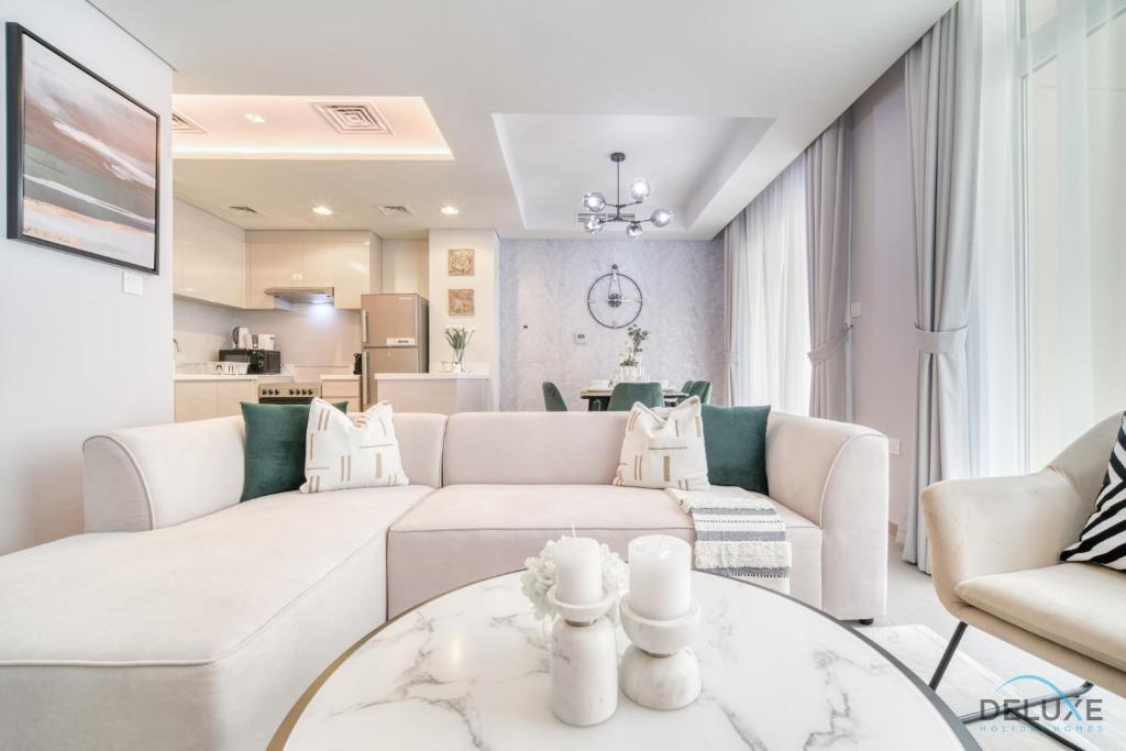 Magnificent 3BR Townhouse at DAMAC Hills 2, Dubailand by Deluxe Holiday Homes