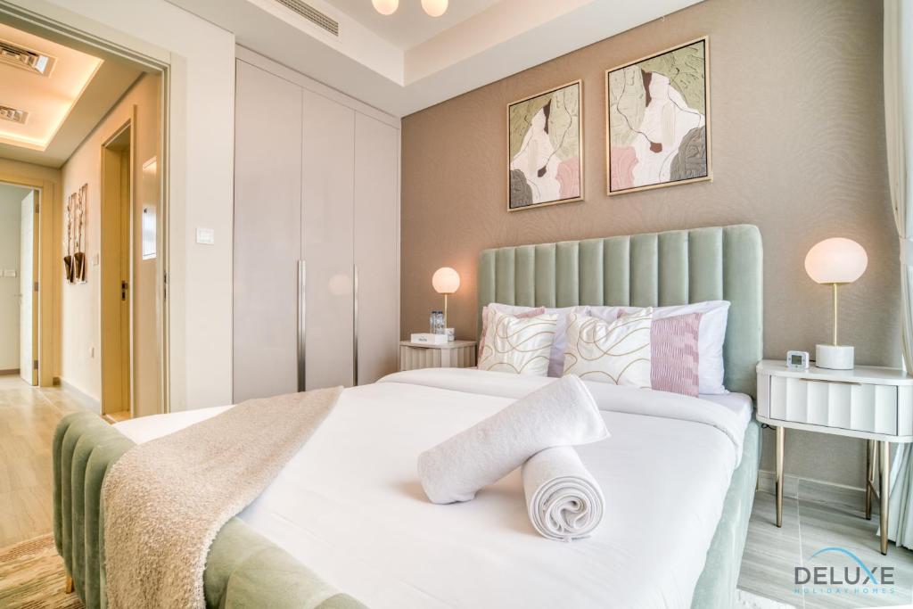 Magnificent 3BR Townhouse at DAMAC Hills 2, Dubailand by Deluxe Holiday Homes