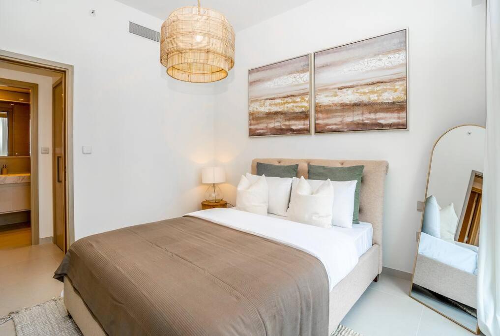 Furnished 1BR at Heart of Dubai Downtown