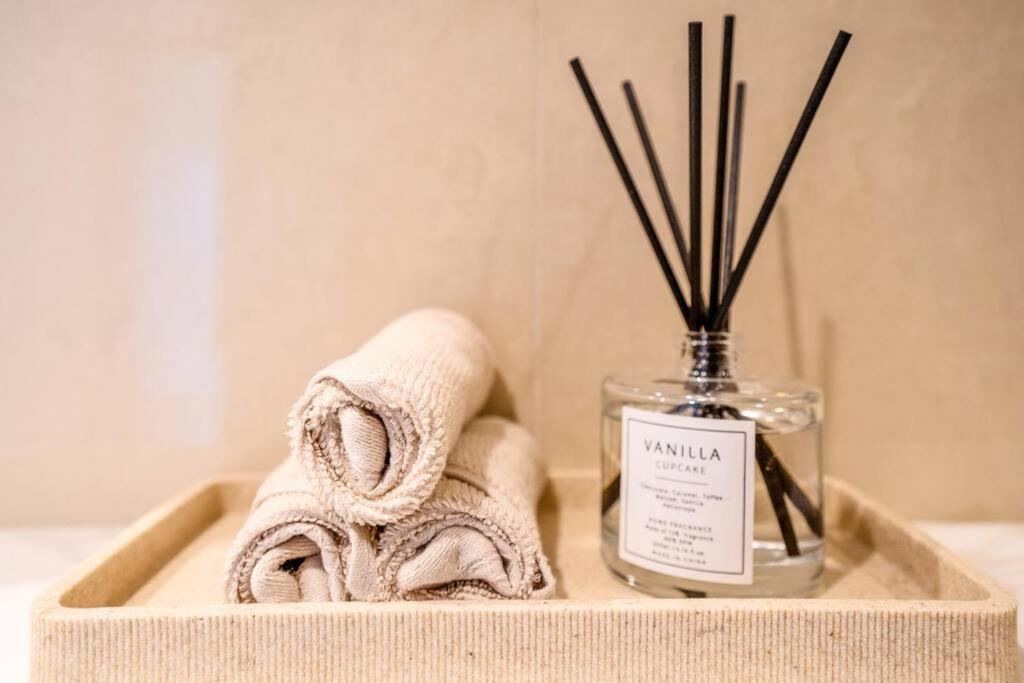 Furnished 1BR at Heart of Dubai Downtown