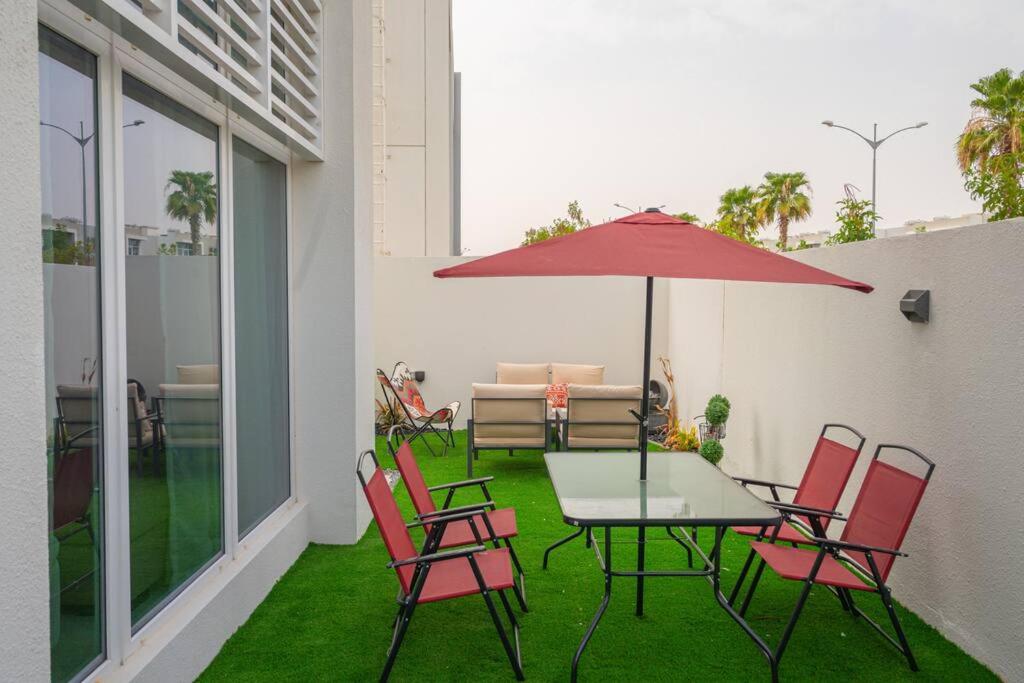 هتل اکسکوزیت ویلا - الگانٹ لیوینگ - Exquisite Villa - Elegant Living