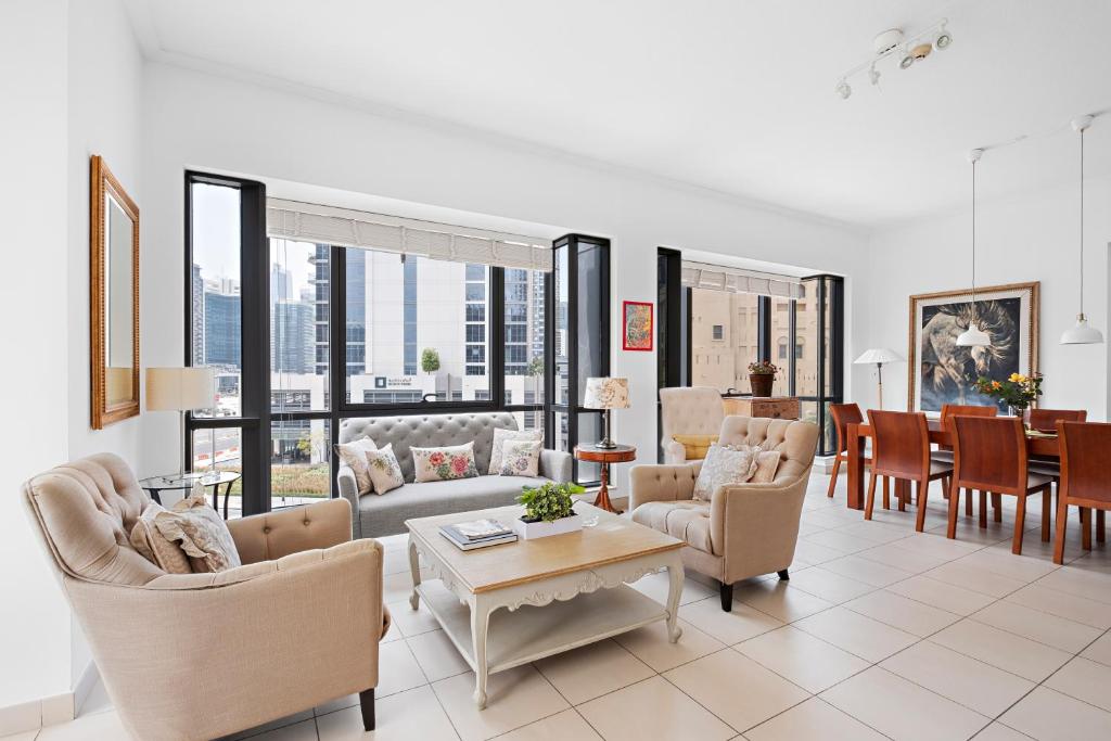 هتل استانینگ 2 بی آر اپ تی اس آر 1 تاور دبی - Stunning 2BR APT SR1 Tower Dubai