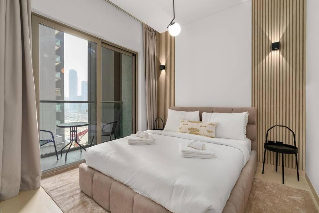 هتل 10 دقیقه از برج خلیفه - سو با کریک ویستاس رزرور - 10min from Burj Khalifa - Sobha Creek Vistas Réservé